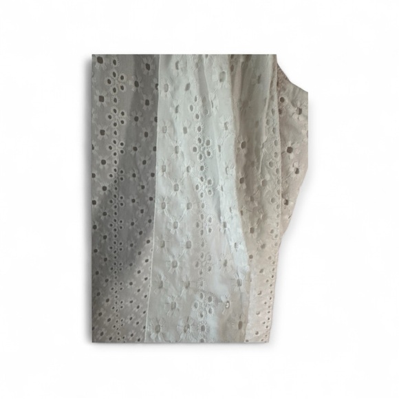 Ann Taylor White Eyelet Tank with Bow - Picture 6 of 6